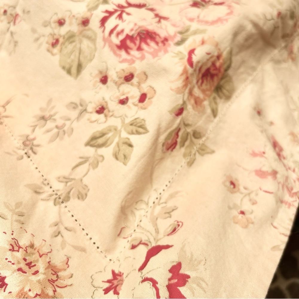 Floral Tea Stained Tablecloth with Red and Pink Accents #0215264 - Picture 2 of 9